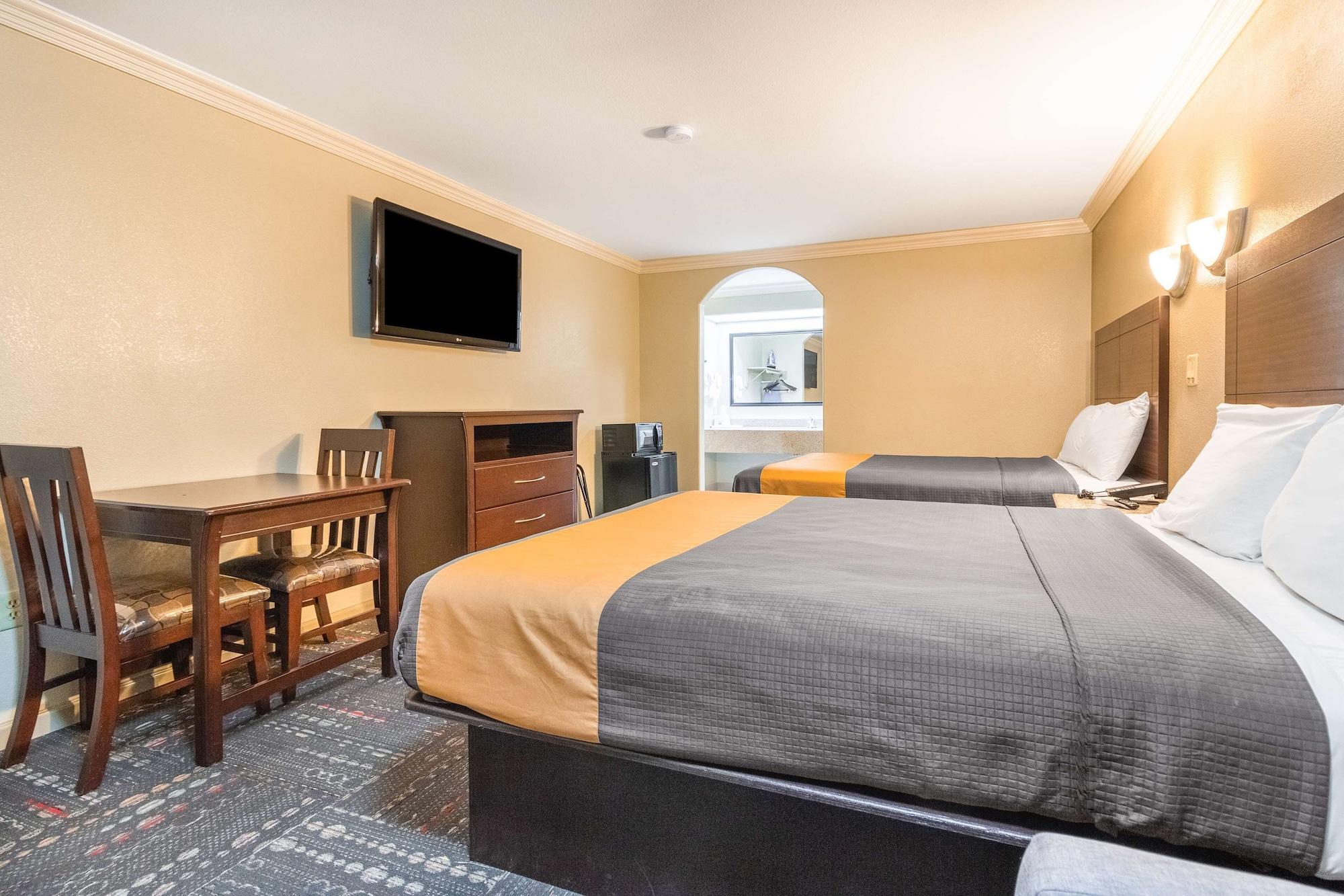 Motel Americas Value Heights At I-45 Houston