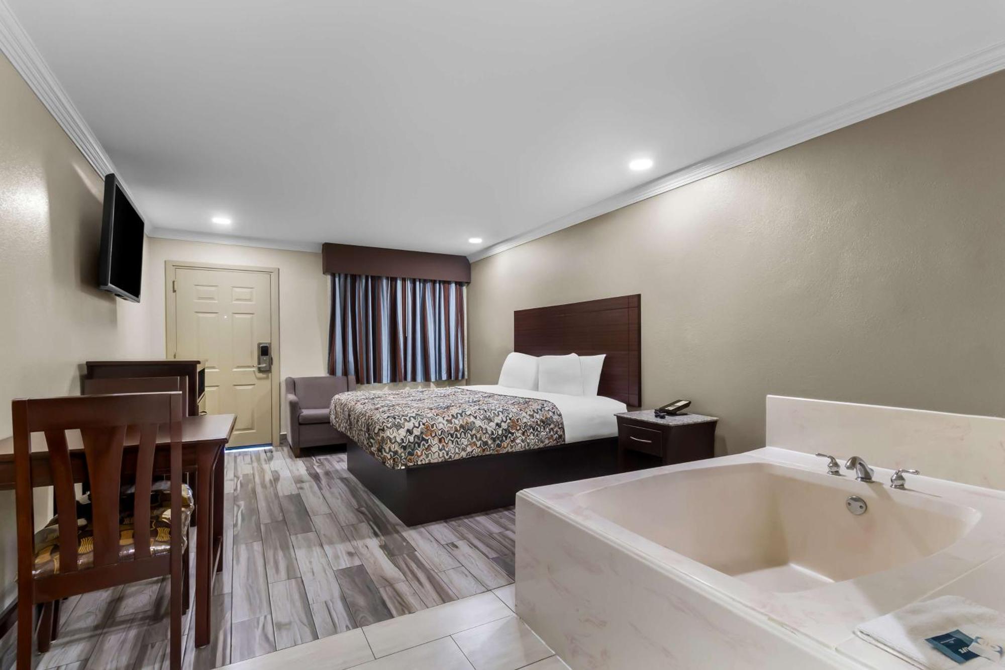 Motel Americas Value Heights At I-45 Houston